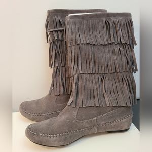 Lauren Conrad Size 9 Fringed Boots
